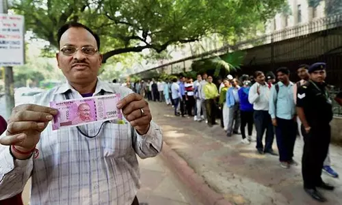 രാജ്യത്തെ പ്രധാന നഗരങ്ങളില് ആദായ നികുതി വകുപ്പിന്റെ റെയ്ഡ് രാജ്യത്തെ പ്രധാന നഗരങ്ങളില് ആദായ നികുതി വകുപ്പിന്റെ റെയ്ഡ്
