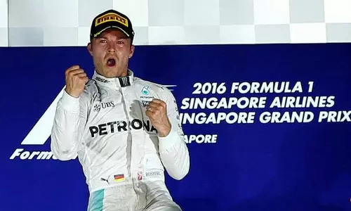 നിക്കോ റോസ്‍ബര്‍ഗ് വിരമിച്ചു