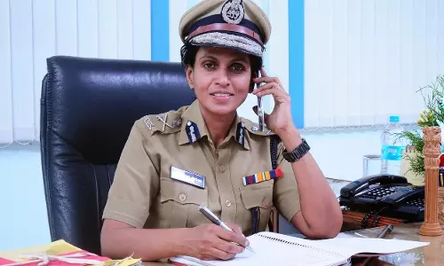 ആര്‍ ശ്രീലേഖക്കെതിരെ നടപടിയെടുത്തില്ല; ചീഫ് സെക്രട്ടറിക്ക് കോടതി വിമര്‍ശം