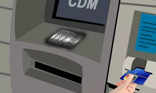 ക്യാഷ് ഡെപ്പോസിറ്റ് മെഷീനുകളും ഇന്നു മുതല് അസാധു നോട്ട് സ്വീകരിക്കില്ല ക്യാഷ് ഡെപ്പോസിറ്റ് മെഷീനുകളും ഇന്നു മുതല് അസാധു നോട്ട് സ്വീകരിക്കില്ല