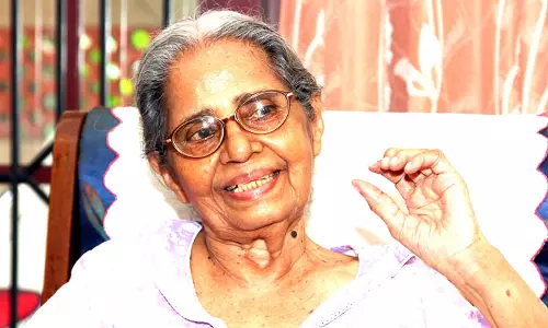 സംസ്ഥാനത്തെ ആദ്യ ഡിസിസി അധ്യക്ഷ സരസ്വതി കുഞ്ഞികൃഷ്ണന് അന്തരിച്ചു സംസ്ഥാനത്തെ ആദ്യ ഡിസിസി അധ്യക്ഷ സരസ്വതി കുഞ്ഞികൃഷ്ണന് അന്തരിച്ചു