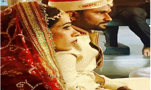 ആദ്യ ട്രാന്സ്ജെന്ഡര് വിവാഹം മുംബൈയില് നടന്നു ആദ്യ ട്രാന്സ്ജെന്ഡര് വിവാഹം മുംബൈയില് നടന്നു