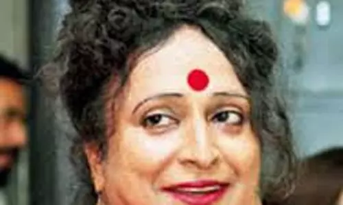 ഇന്ത്യയിലെ ആദ്യ ട്രാന്സ്ജെന്ഡര് കോളജ് പ്രിന്സിപ്പാള് രാജിവെച്ചു ഇന്ത്യയിലെ ആദ്യ ട്രാന്സ്ജെന്ഡര് കോളജ് പ്രിന്സിപ്പാള് രാജിവെച്ചു