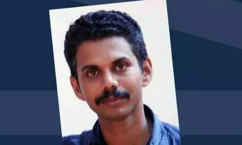 രജീഷ് കൊല്ലങ്കണ്ടിക്കെതിരെയുള്ള യുഎപിഎ കേസ് മുന്നോട്ട് കൊണ്ടു പോകാന് താല്പര്യമില്ലെന്ന് സര്ക്കാര് രജീഷ് കൊല്ലങ്കണ്ടിക്കെതിരെയുള്ള യുഎപിഎ കേസ് മുന്നോട്ട് കൊണ്ടു പോകാന് താല്പര്യമില്ലെന്ന് സര്ക്കാര്