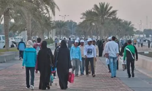 പ്രവാസികളെ സംബന്ധിച്ച ചില വ്യവസ്ഥകള്‍ മന്ത്രാലയ വെബ്സൈറ്റ് നീക്കി