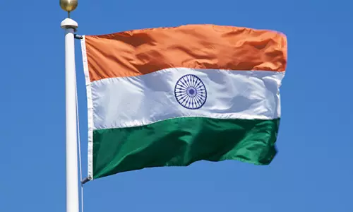 കലോത്സവ വേദികളിലെ ദേശീയ ഗാനം കാണികളെ എഴുന്നേല്‍പ്പിക്കുമോ?