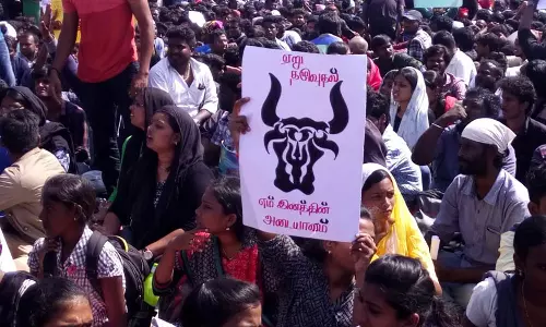 ജെല്ലിക്കെട്ട് നിരോധം ഒഴിവാക്കുന്ന ഓര്‍ഡിനന്‍സ് പുറത്തിറങ്ങി