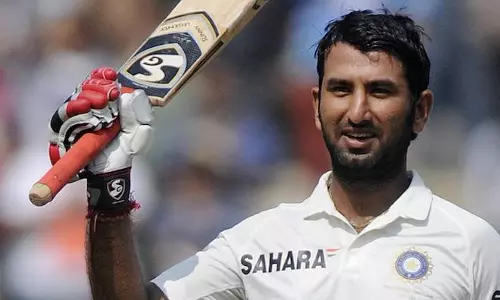 പൂജാരയുടെ അപൂര്വ്വ സിക്സറും കൊഹ്ലിയുടെ ആഘോഷവും പൂജാരയുടെ അപൂര്വ്വ സിക്സറും കൊഹ്ലിയുടെ ആഘോഷവും