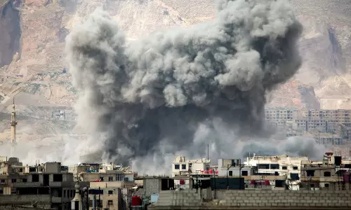 ദമാസ്കസില് സര്ക്കാര് നിയന്ത്രണത്തിലുള്ള പ്രദേശങ്ങളില് വിമത വിഭാഗത്തിന്റെ രൂക്ഷ ആക്രമണം ദമാസ്കസില് സര്ക്കാര് നിയന്ത്രണത്തിലുള്ള പ്രദേശങ്ങളില് വിമത വിഭാഗത്തിന്റെ രൂക്ഷ ആക്രമണം