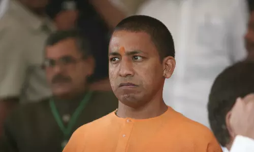 ആദിത്യനാഥിന്റെ യുപി മുഖ്യമന്ത്രിയായുള്ള നിയമനം: അന്താരാഷ്ട്ര മാധ്യമങ്ങള് റിപ്പോര്ട്ട് ചെയ്തതിങ്ങനെ ആദിത്യനാഥിന്റെ യുപി മുഖ്യമന്ത്രിയായുള്ള നിയമനം: അന്താരാഷ്ട്ര മാധ്യമങ്ങള് റിപ്പോര്ട്ട് ചെയ്തതിങ്ങനെ