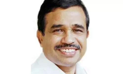 പാണക്കാട് തങ്ങള് പറഞ്ഞാല് മലപ്പുറം ലോക്സഭ മണ്ഡലത്തില് മത്സരിക്കുമെന്ന് കെഎന്എ ഖാദര് പാണക്കാട് തങ്ങള് പറഞ്ഞാല് മലപ്പുറം ലോക്സഭ മണ്ഡലത്തില് മത്സരിക്കുമെന്ന് കെഎന്എ ഖാദര്