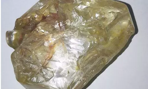 706 കാരറ്റ് രത്നം കണ്ടെടുത്ത് പാസ്റ്റര്‍, വില കേട്ടാല്‍ ഞെട്ടും