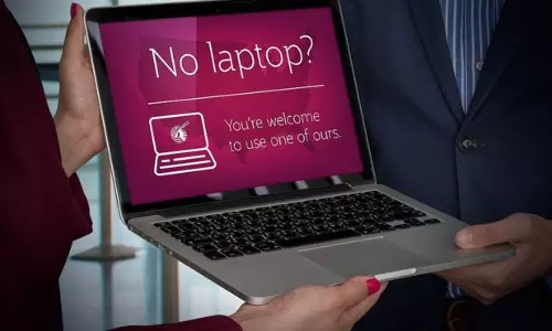 ഖത്തര്‍ എയര്‍വേയ്‌സില്‍ അമേരിക്കയിലേക്കുള്ള യാത്രക്കാര്‍ക്ക് വിമാനത്തില്‍ ലാപ്‌ടോപ്പും സൗജന്യ വൈ ഫൈയും