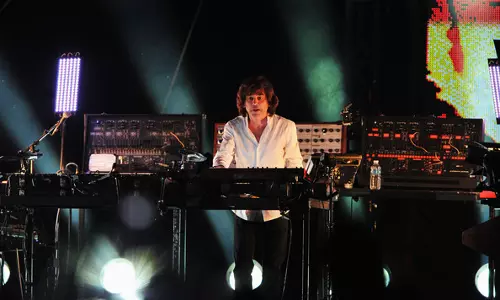 ചാവുകടല്‍ സംരക്ഷണത്തിനായി ജീന്‍ മൈക്കിള്‍ ജറെയുടെ സംഗീതപരിപാടി