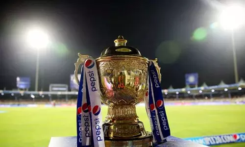 എട്ട് ടീമുകള്‍, എട്ട് ഉദ്ഘാടനം