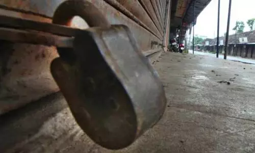 ആലപ്പുഴയില്‍ ഹര്‍ത്താല്‍ പൂര്‍ണം