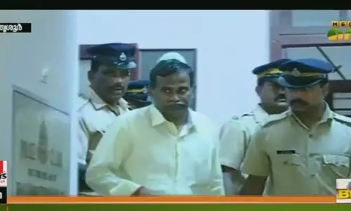 ഒളിവില് കഴിയാന് കൃഷ്ണദാസ് സഹായിച്ചു: ശക്തിവേല് ഒളിവില് കഴിയാന് കൃഷ്ണദാസ് സഹായിച്ചു: ശക്തിവേല്