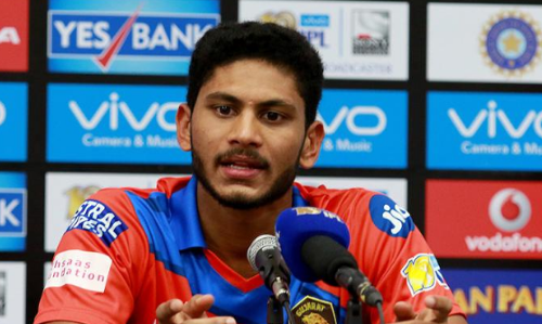 ഗെയിലിനെ വിക്കറ്റിന് മുന്നില്‍ കുരുക്കി തമ്പി വരുന്നു 