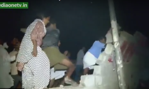 മതില്‍ പൊളിച്ച സംഭവം: നൂറോളം പേര്‍ക്കെതിരെ കേസ്