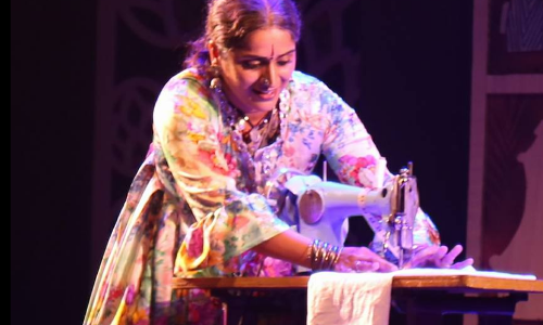 നാടകപ്രേമികള്‍ക്ക് നവ്യാനുഭവമായി സുരഭിയുടെ ബോംബെ ടൈലേഴ്സ്