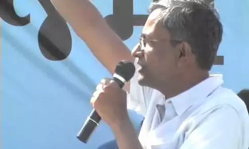 പശുവും മുത്തലാഖുമല്ല, രാജ്യം ചര്‍ച്ച ചെയ്യേണ്ടത് ഭൂമിയുടെ രാഷ്ട്രീയം: രാജു സോളങ്കി