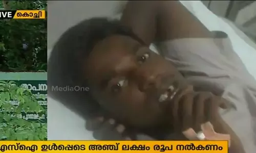 വാഹന പരിശോധനയുടെ പേരില്‍ പൊലീസ് മര്‍ദ്ദനം, യുവാവിന് അഞ്ച് ലക്ഷം നഷ്ടപരിഹാരം