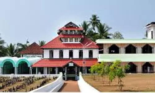 ചരിത്രമുറങ്ങുന്ന മാലിക്ദീനാര്‍ മസ്ജിദ്