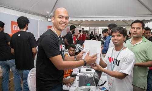 12മണിക്കൂര്‍ കൊണ്ട് 5കോടി; ഓഫ്ലൈന്‍ വിപണിയും കയ്യടക്കി സിയോമി