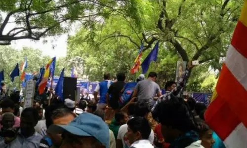 ദലിത് അതിക്രമങ്ങള്ക്കെതിരെ ദല്ഹിയില് കൂറ്റന് പ്രതിരോധറാലി ദലിത് അതിക്രമങ്ങള്ക്കെതിരെ ദല്ഹിയില് കൂറ്റന് പ്രതിരോധറാലി