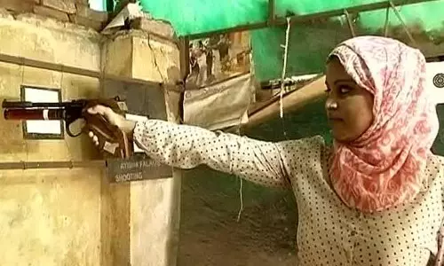 ഉന്നം പിഴച്ചില്ല; ഭര്‍തൃസഹോദരനെ ഷൂട്ടിംഗ് താരം അക്രമികളില്‍ നിന്ന് രക്ഷിച്ചു