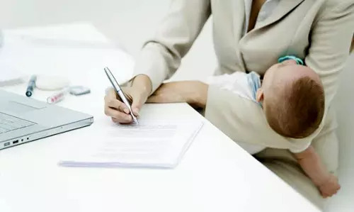 കോളേജ് വിദ്യാര്ഥികള്ക്ക് പ്രസവാവധിയുമായി ഹരിയാന സര്ക്കാര് കോളേജ് വിദ്യാര്ഥികള്ക്ക് പ്രസവാവധിയുമായി ഹരിയാന സര്ക്കാര്