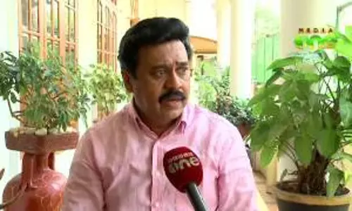 കോമഡി കളിച്ച് എല്ലായിടത്തും രക്ഷപെടാന് കഴിയില്ല; ഇന്നസെന്റിനോട് വിനയന് കോമഡി കളിച്ച് എല്ലായിടത്തും രക്ഷപെടാന് കഴിയില്ല; ഇന്നസെന്റിനോട് വിനയന്