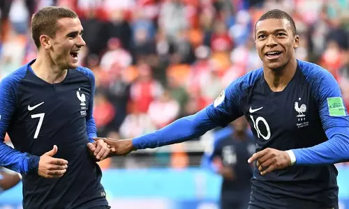 ഫ്രാന്‍സ് പ്രീ ക്വാര്‍ട്ടറില്‍ 