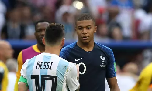 എംബാപ്പെയുടെ ആ ഗോളില് ഒരു പുതുമയുമില്ലെന്നേ... എംബാപ്പെയുടെ ആ ഗോളില് ഒരു പുതുമയുമില്ലെന്നേ...