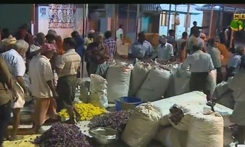 തോവാളയിലും പൂ വില്‍പന തകൃതി