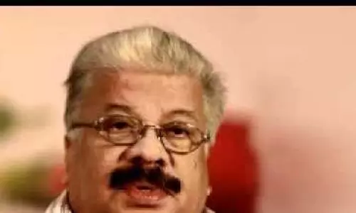 ലളിതമായ ആഖ്യാന ശൈലി കൊണ്ട് വ്യത്യസ്തനായ എഴുത്തുകാരന്‍