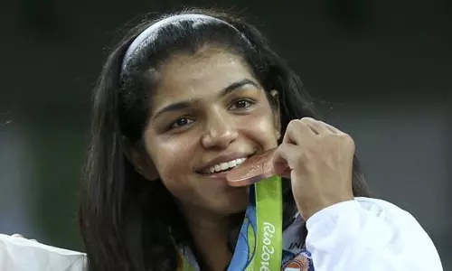 121 കോടിക്ക് ഒരു സാക്ഷി