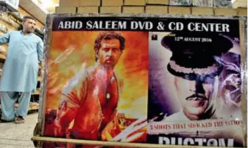 ബോളിവുഡ് സിനിമകളുടെ വിലക്കിന് ശേഷം ഇറാനിയന് സിനിമകളെ ആശ്രയിച്ച് പാക്കിസ്ഥാന് ബോളിവുഡ് സിനിമകളുടെ വിലക്കിന് ശേഷം ഇറാനിയന് സിനിമകളെ ആശ്രയിച്ച് പാക്കിസ്ഥാന്