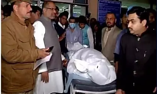 മക്കളെ പോലും കാണാന് അനുവദിച്ചില്ല; മരണം സ്ഥിരീകരിച്ചത് നാടകീയ രംഗങ്ങള്ക്കൊടുവില് മക്കളെ പോലും കാണാന് അനുവദിച്ചില്ല; മരണം സ്ഥിരീകരിച്ചത് നാടകീയ രംഗങ്ങള്ക്കൊടുവില്