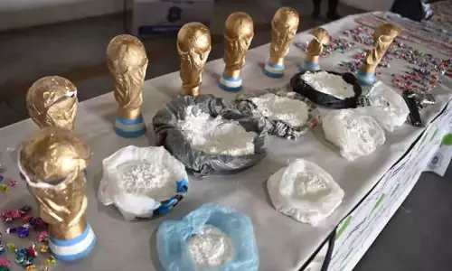 ലോകകപ്പ് ട്രോഫിക്കുള്ളില് മയക്കുമരുന്ന് ! ലോകകപ്പ് ട്രോഫിക്കുള്ളില് മയക്കുമരുന്ന് !