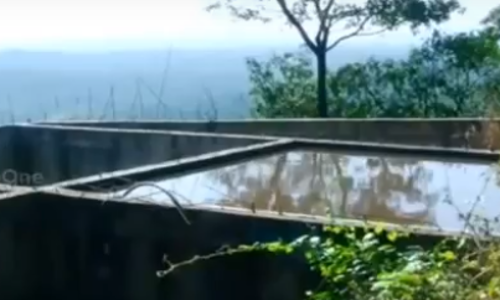 എടക്കല്‍ ഗുഹയുടെ താഴ്‍വാരത്ത് റിസോര്‍ട്ട് മാഫിയയുടെ തടയണ: ആശങ്കയില്‍ ആദിവാസികുടുംബങ്ങള്‍