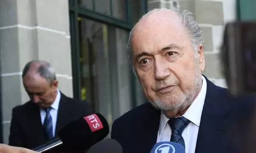 വിലക്ക് വിലങ്ങുതടിയായില്ല; സെപ് ബ്ലാറ്റര്‍ ലോകകപ്പ് കാണാന്‍ റഷ്യയില്‍