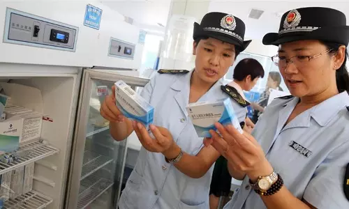 പേ വിഷ ബാധക്കുള്ള വ്യാജ വാക്സിന്‍ നിര്‍മ്മിച്ചതിന് ചൈനയില്‍ 15 പേര്‍ അറസ്റ്റില്‍