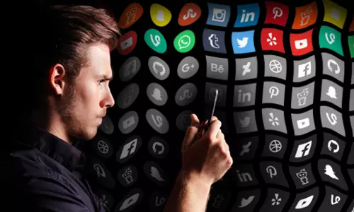 ഓണ്‍ലൈന്‍ ഇടപെടലുകളില്‍ സൂക്ഷിക്കുക; കടുത്ത ശിക്ഷ ഉറപ്പാക്കാന്‍ സൗദി