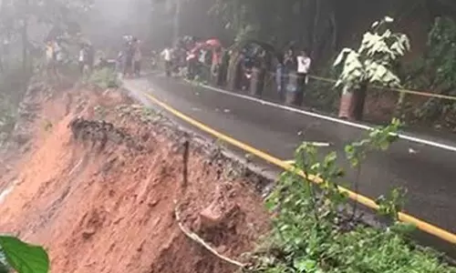 താമരശ്ശേരി ചുരത്തിലൂടെ ഞായറാഴ്ച മുതല് ബസുകള് ഓടി തുടങ്ങും താമരശ്ശേരി ചുരത്തിലൂടെ ഞായറാഴ്ച മുതല് ബസുകള് ഓടി തുടങ്ങും