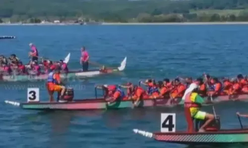 ഇത് കുട്ടനാട്ടിലേതല്ല, ബ്രിട്ടനിലെ മലയാളി ജലോത്സവം