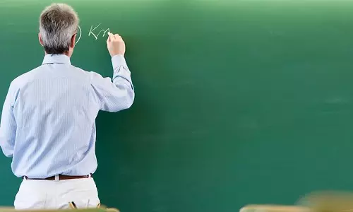 സംസ്ഥാനത്തെ പൊതുവിദ്യാലയങ്ങളില്‍ 3753 അധിക അധ്യാപകര്‍