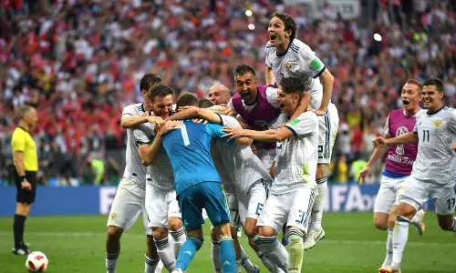 റഷ്യ ഷൂട്ട് സ്പെയിന്‍ ഔട്ട്