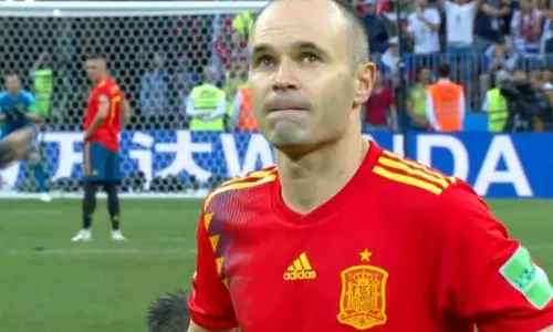 ഇനിയേസ്റ്റ രാജ്യാന്തര ഫുട്‌ബോളില്‍ നിന്ന് വിരമിച്ചു 