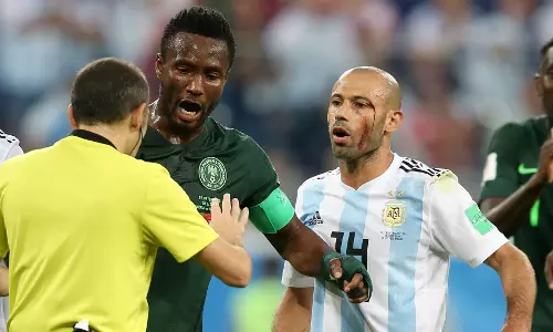 പോരാളികളായി ടീം അര്‍ജന്‍റീന; ചോരയൊലിച്ചിട്ടും പടനായകനായി മഷരാനോ